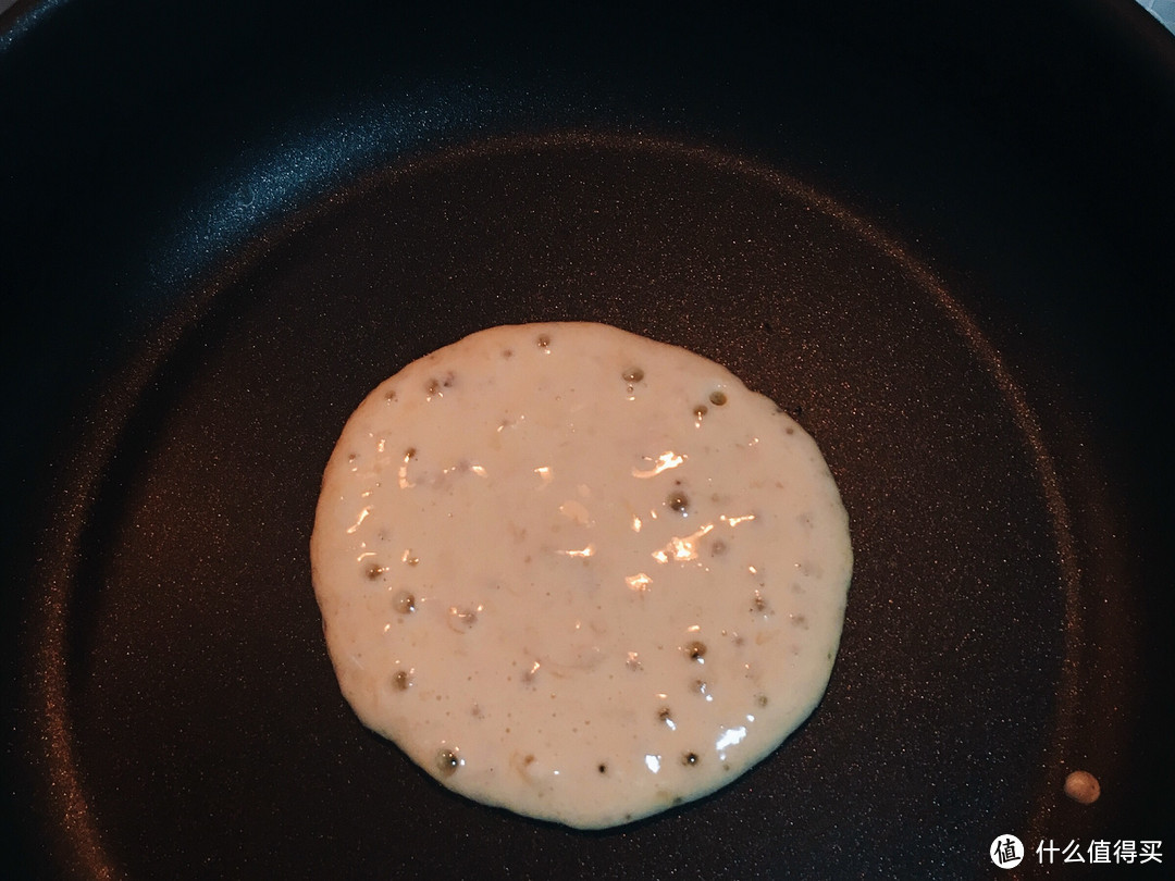 春日里的小西点——如何煎好一个pancake软香可口的香蕉松饼