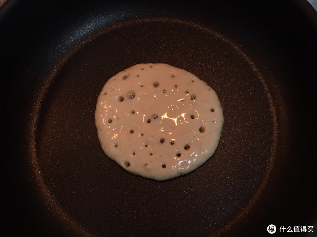 春日里的小西点——如何煎好一个pancake软香可口的香蕉松饼