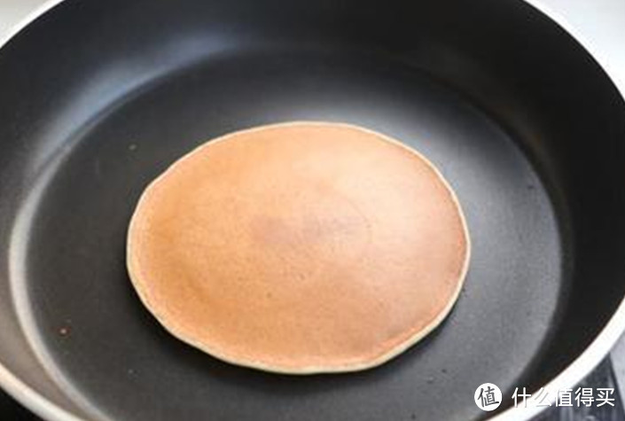 春日里的小西点——如何煎好一个pancake软香可口的香蕉松饼