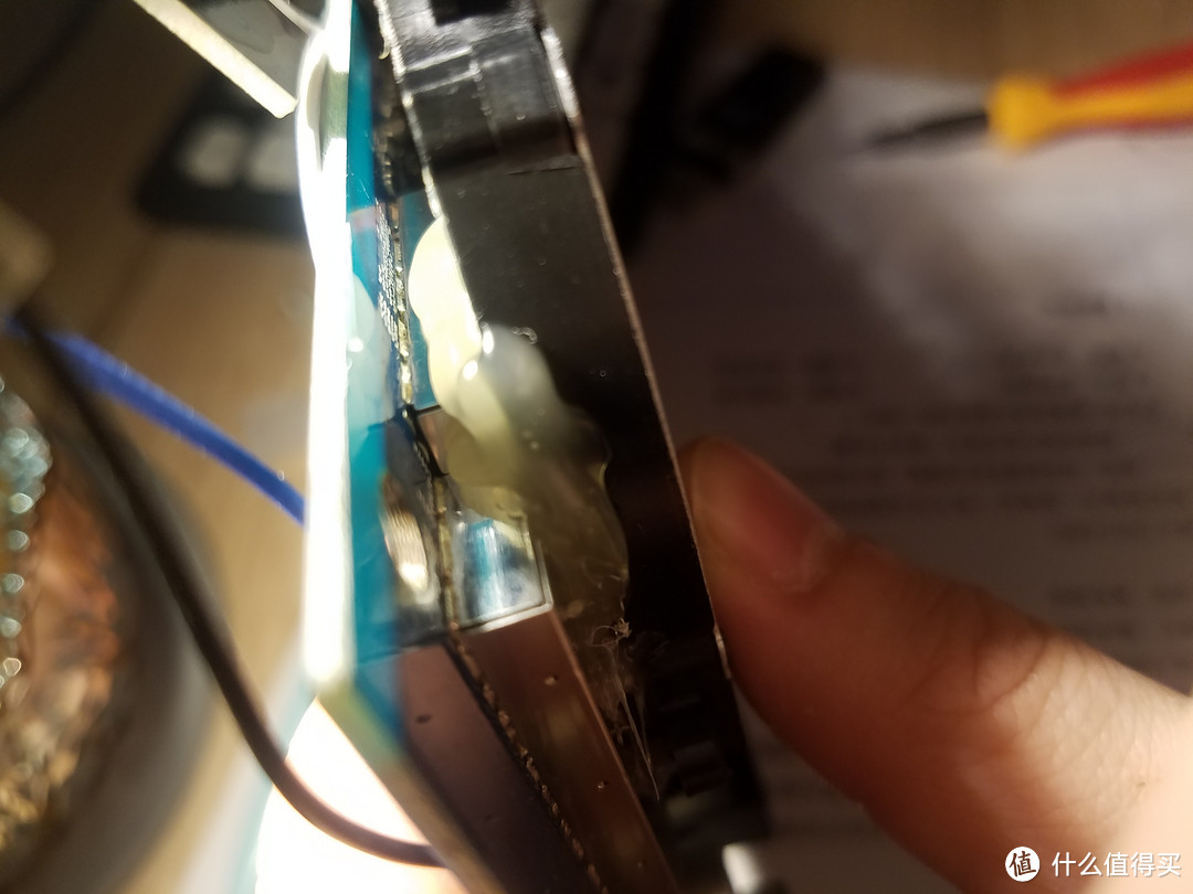 家庭无线网络环境搭建（番外）：NETGEAR 美国网件 R6300v2 路由器的散热改造。