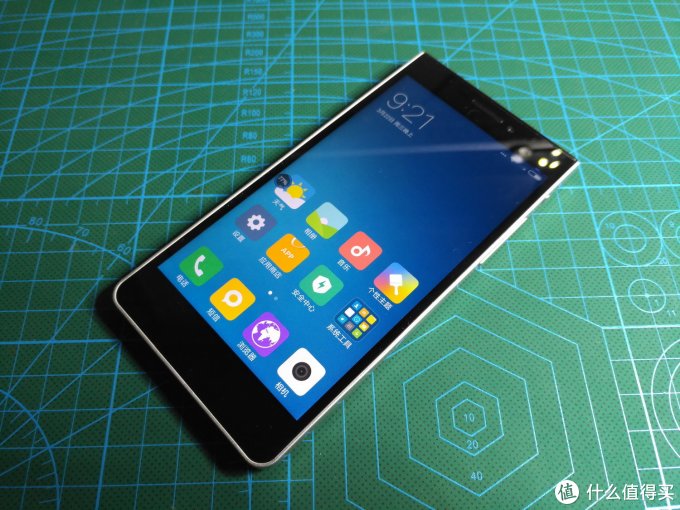 上古神器:"我觉得我还可以再抢救一下."gree  格力手机1代