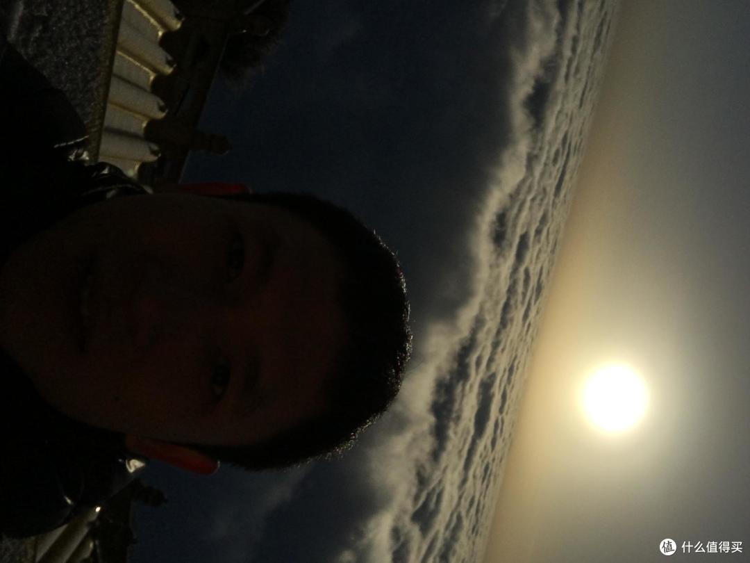 被云海淹没(iphone) 被云海淹没(iphone)