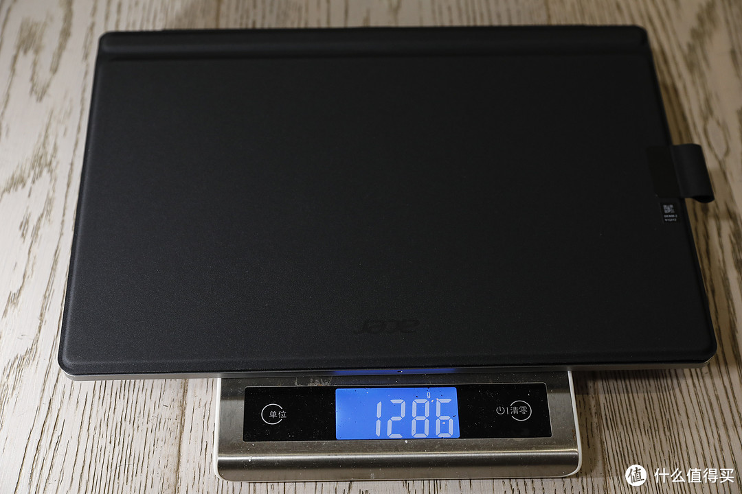 高性价比的二合一笔记本-Acer Swith Alpha 12 SA5-271