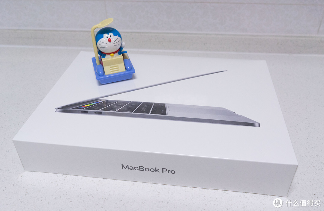 Apple 苹果 Macbook pro with TouchBar 开箱体验