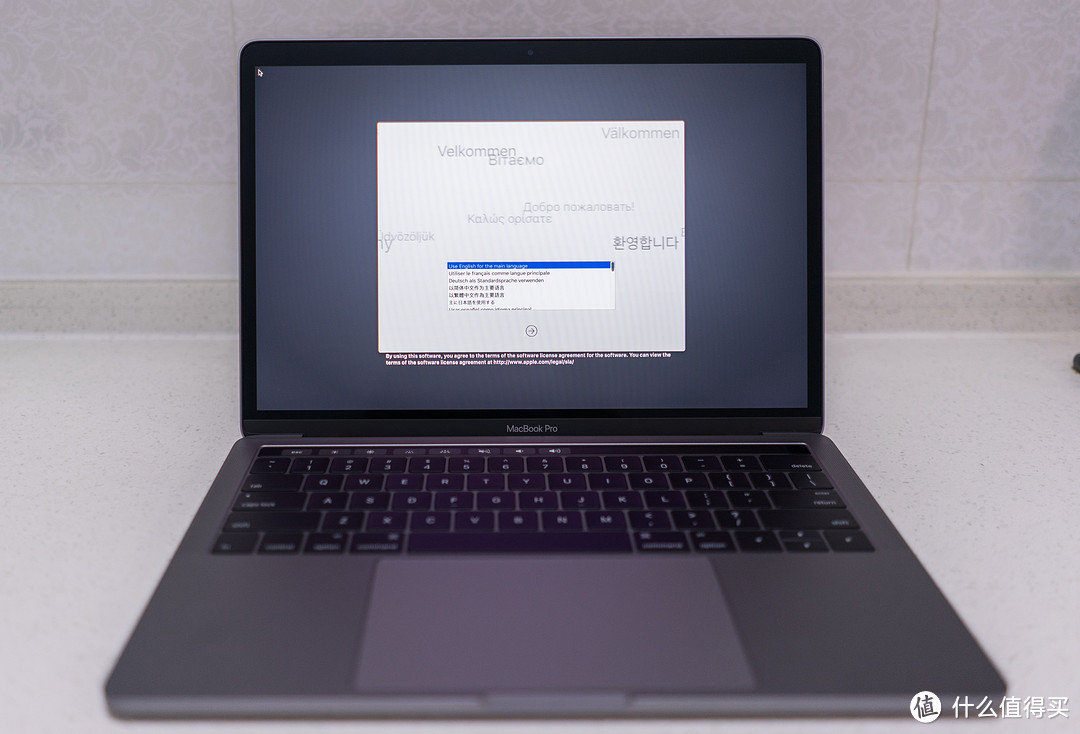 Apple 苹果 Macbook pro with TouchBar 开箱体验