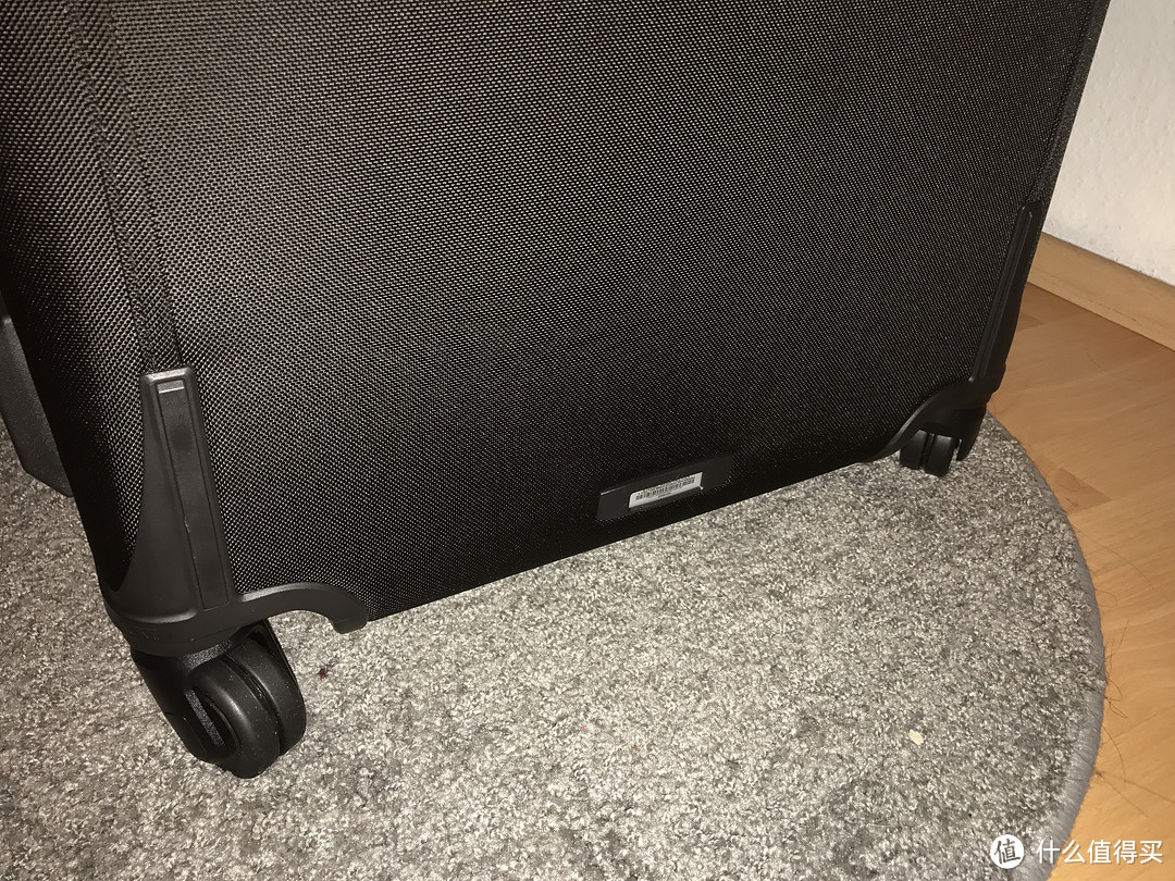 TUMI Alpha 2 28寸黑色可扩展行李箱 开箱晒单