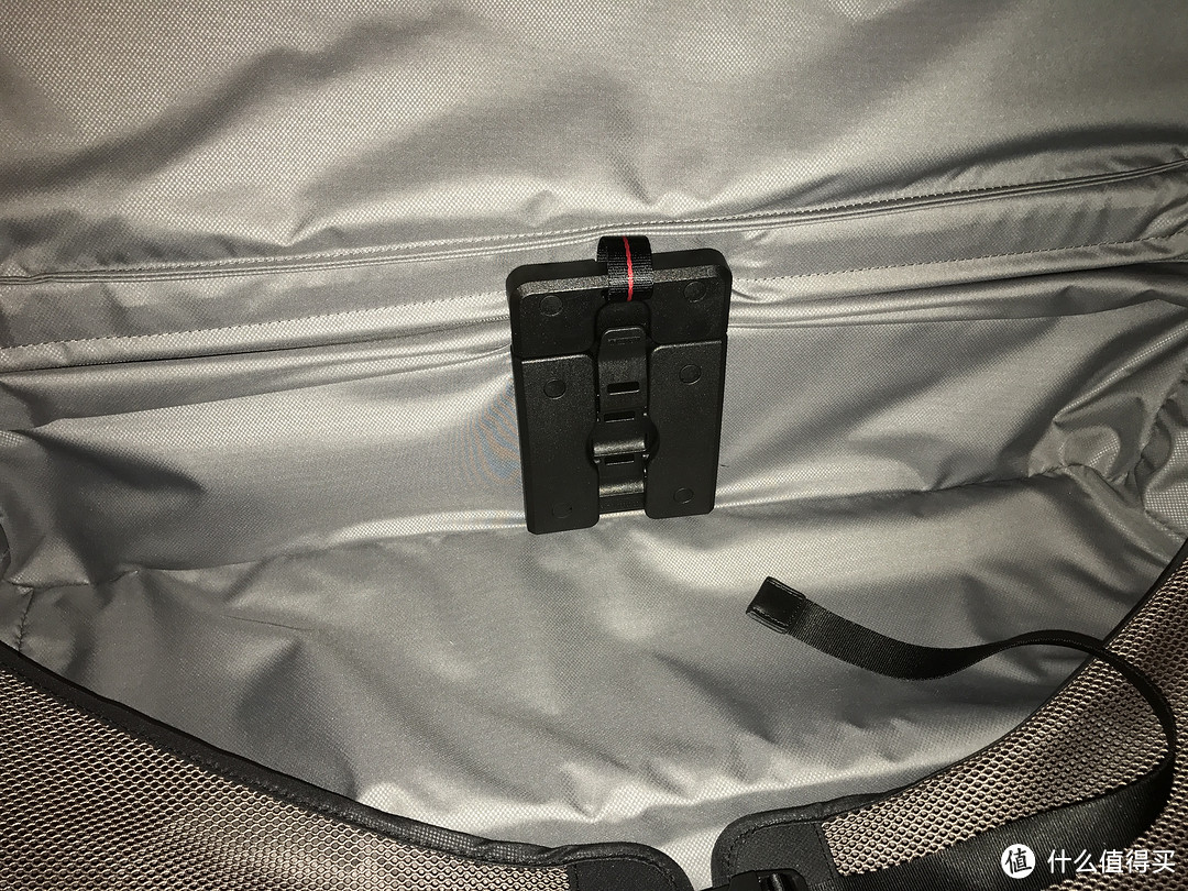 TUMI Alpha 2 28寸黑色可扩展行李箱 开箱晒单