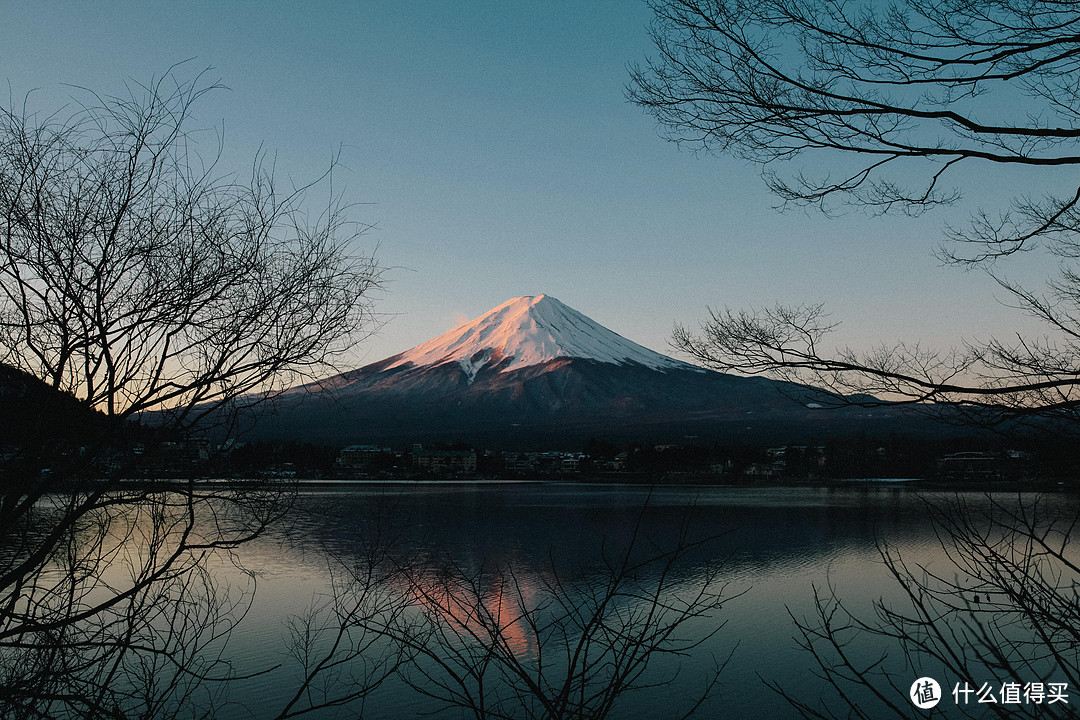 富士山下，河口湖畔