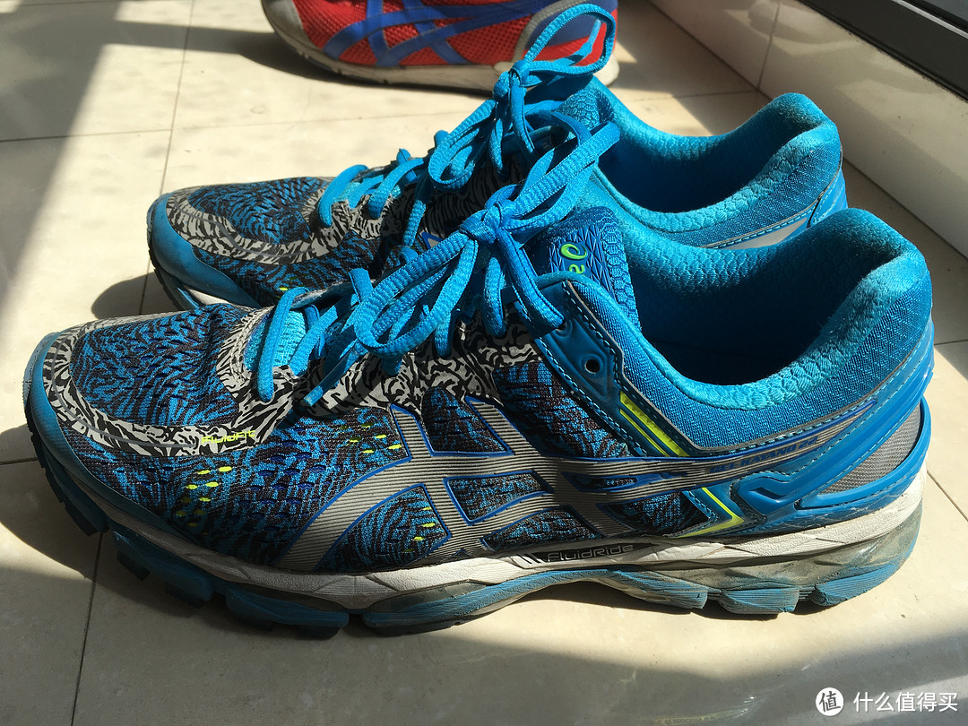 双双600KM：asics 亚瑟士 gel kayano22 VS brooks transcend 2 跑鞋 对比评测