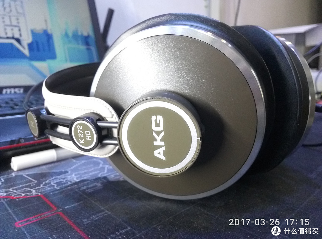 年轻人的第一个头戴式耳机：AKG K272HD 头戴式耳机