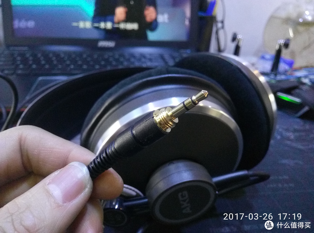 年轻人的第一个头戴式耳机：AKG K272HD 头戴式耳机