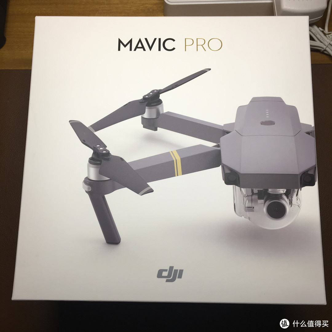 第一台无人机：DJI 大疆 御 Mavic Pro 紧凑型无人机 割草