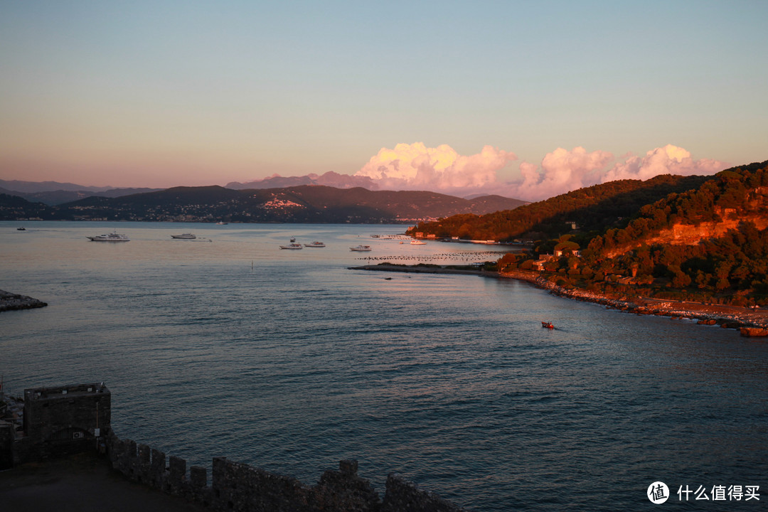 人山人海的比萨与夕阳绝美的韦内雷港