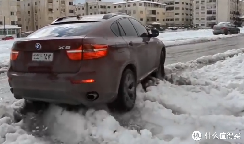 ＄500000+SUV参加汽车界的沸雪——谁是真正的抓地高手