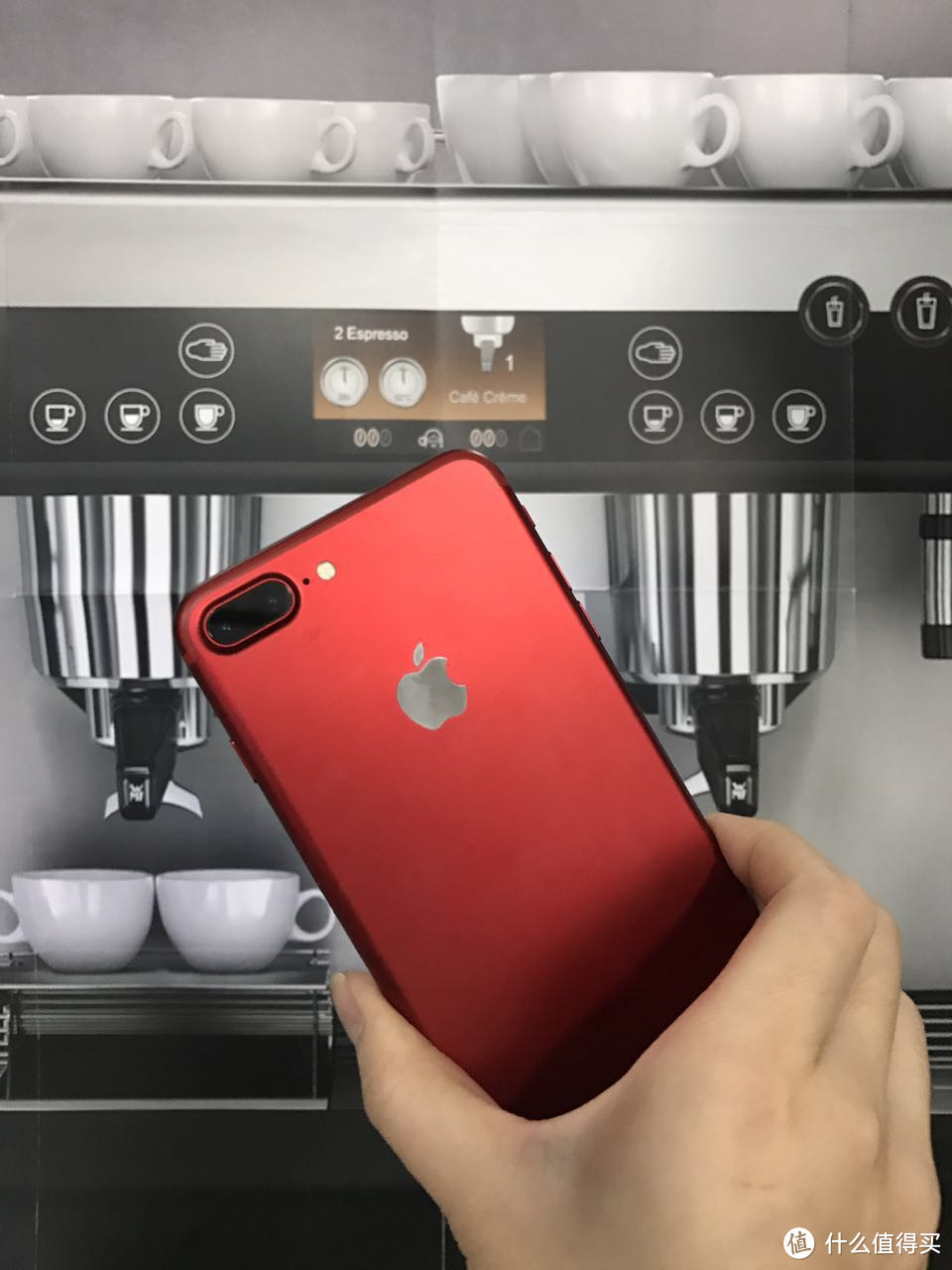一个坦诚的姑娘 — 红色iPhone 7 Plus 实物 真的不太好看