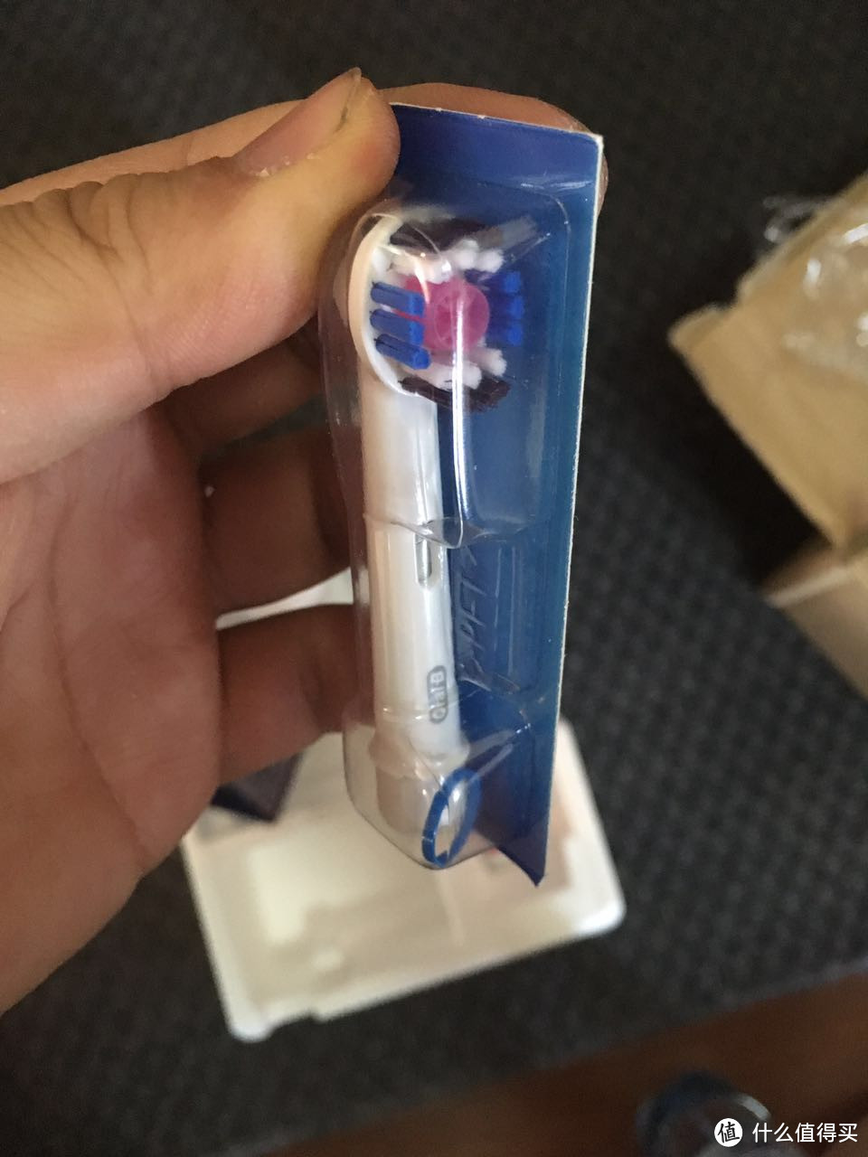 包装也是要看的：英亚 Oral-B 欧乐B Pro2500 电动牙刷开箱体验