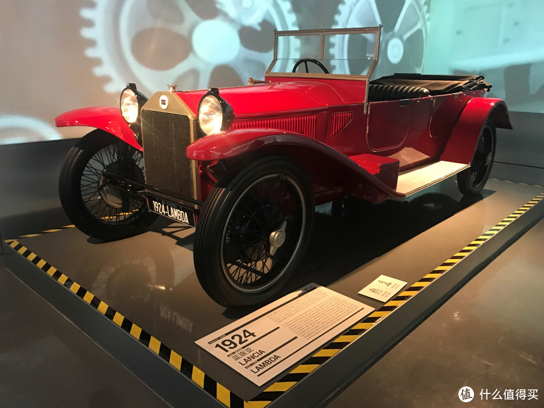 上海汽车博物馆故地重游：试乘60年代的凯迪拉克