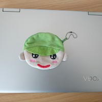 YOGA 5 Pro-13IKB笔记本外观展示(Logo|散热口|接口)