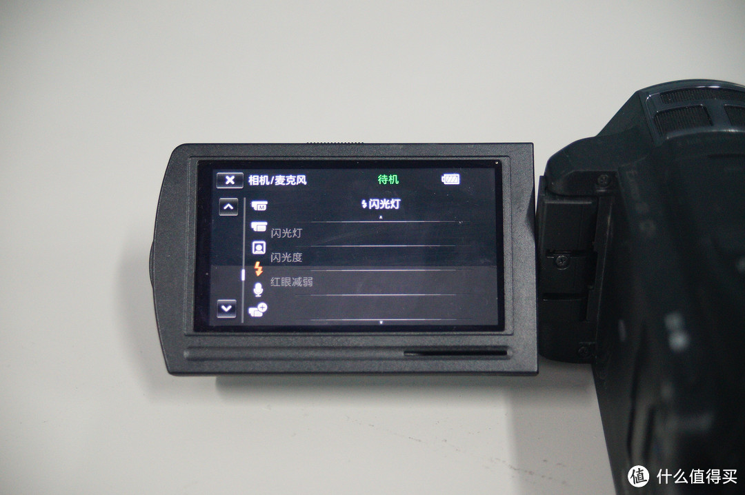 #原创新人# 拍完视频能直接投影播放是一种什么体验——索尼HDR-PJ820E分享