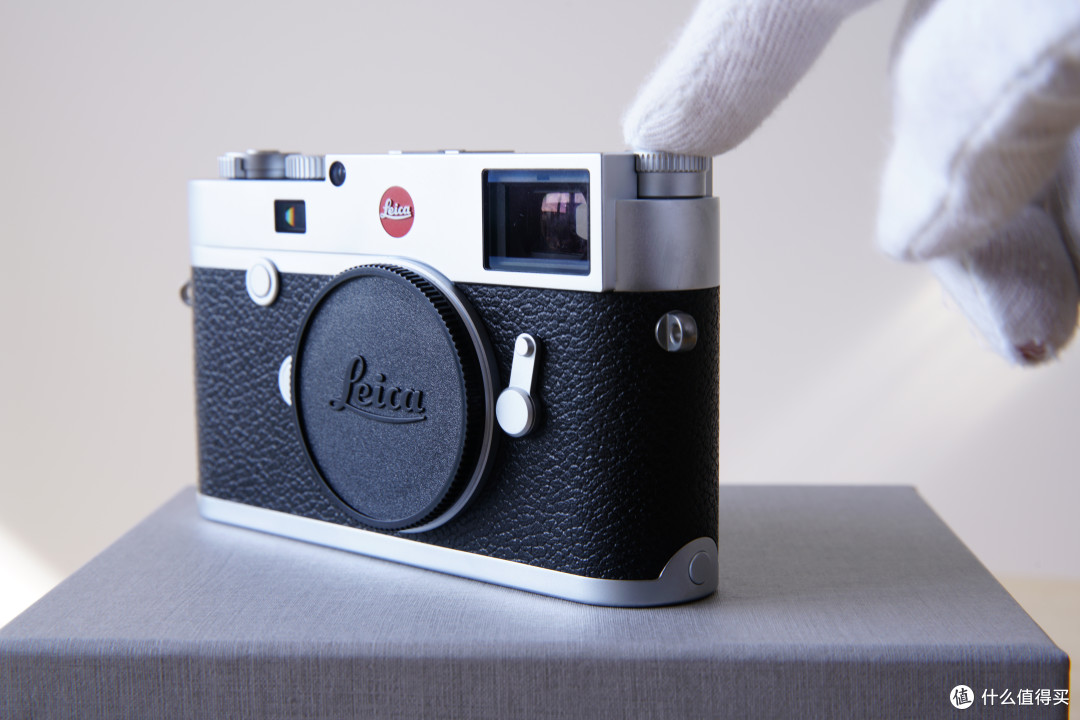 #首晒#可能是最好的旁轴相机：Leica 徕卡 M10数码旁轴相机