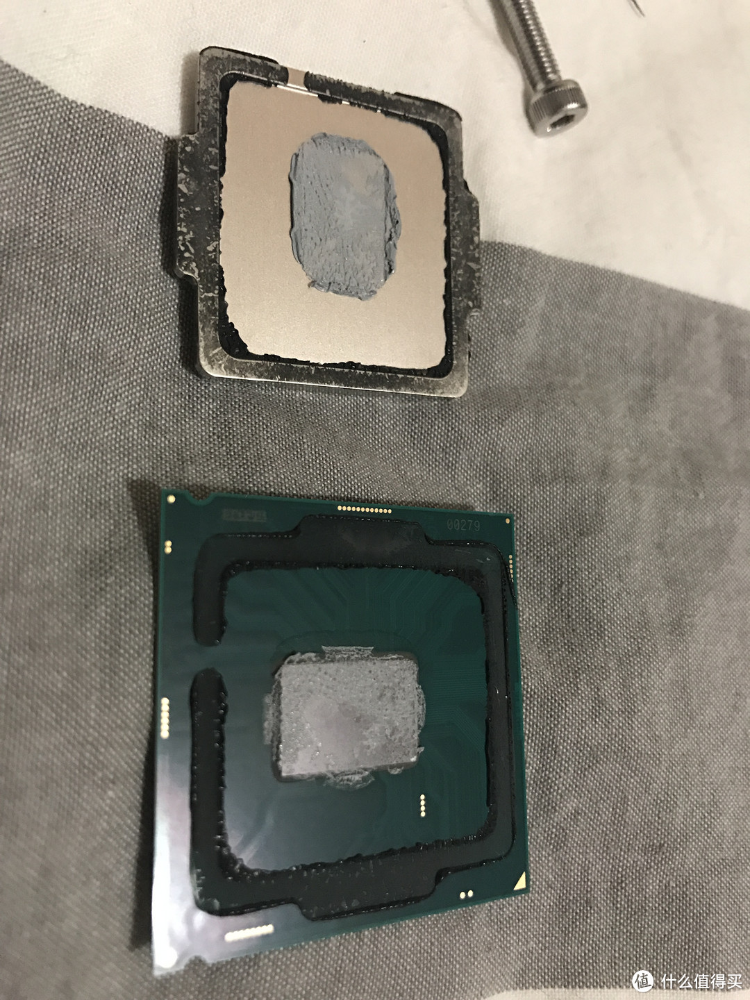 开盖后的CPU