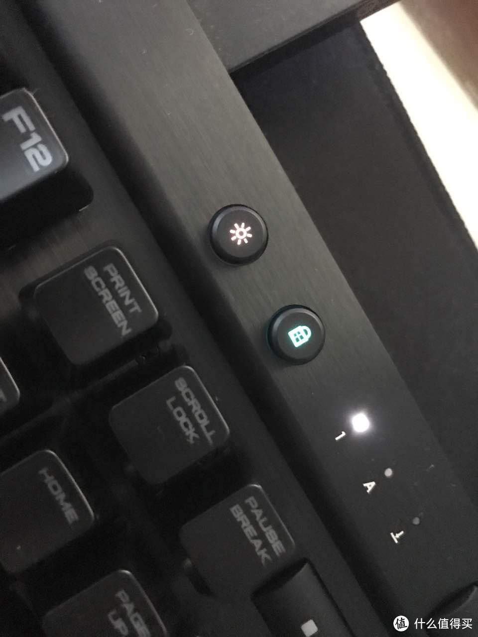 船上霓虹灯闪烁——CORSAIR 海盗船 K70 LUX RGB 红轴键盘 开箱晒物