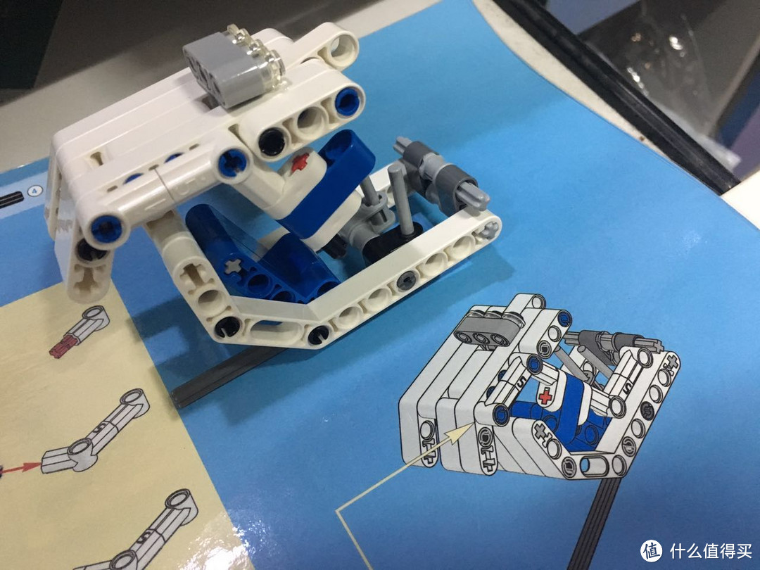 別人的樂高我來玩 篇二:入坑 lego 樂高 科技系列 42042 履帶式起重機