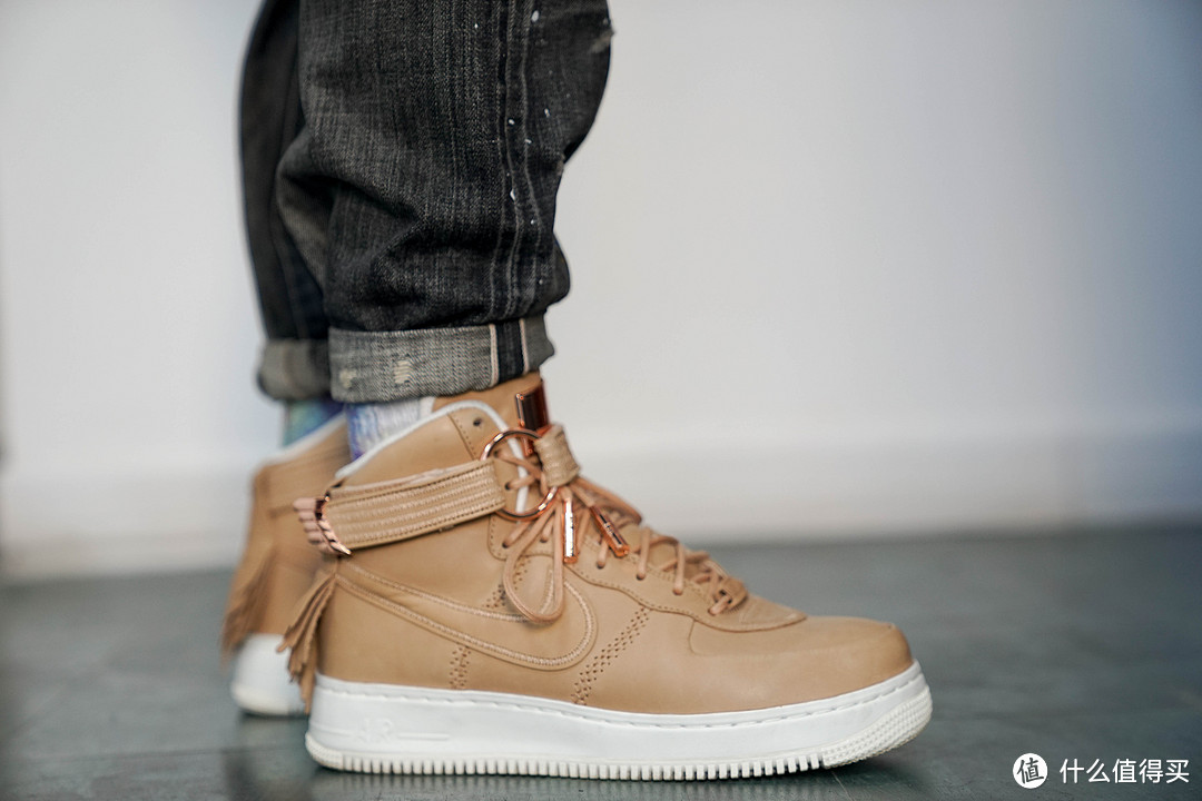 24K玫瑰金下的LUX级的 NIke 耐克 Air Force 1 Vachatta TAN Sport Lux 男鞋