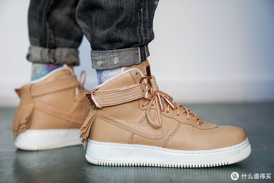 24K玫瑰金下的LUX级的 NIke 耐克 Air Force 1 Vachatta TAN Sport Lux 男鞋