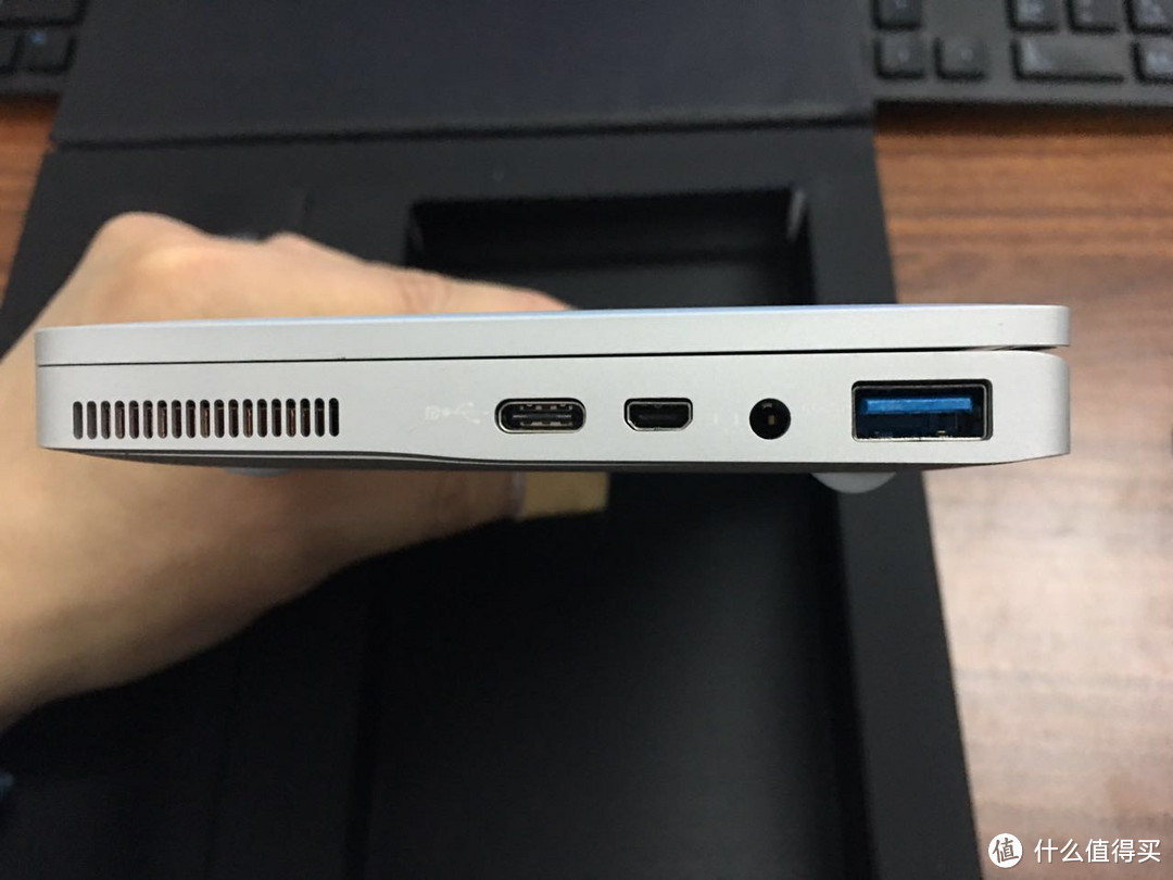 新一代 GPD Pocket 光速开箱