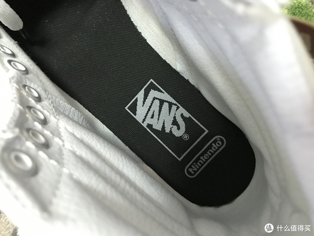 GAME OVER!Vans Nintendo 联名 Sk-Hi8 高帮帆布鞋