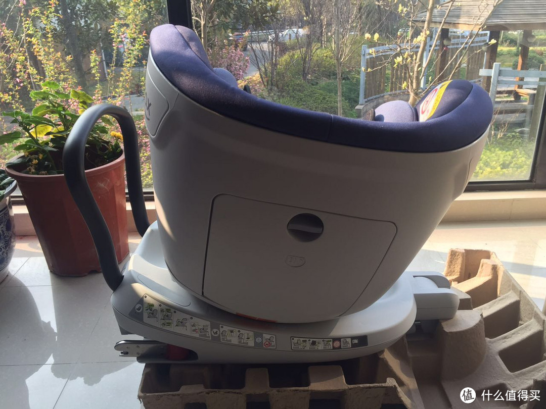 无敌风火轮的英姿：Britax 双面骑士 360度 安全座椅