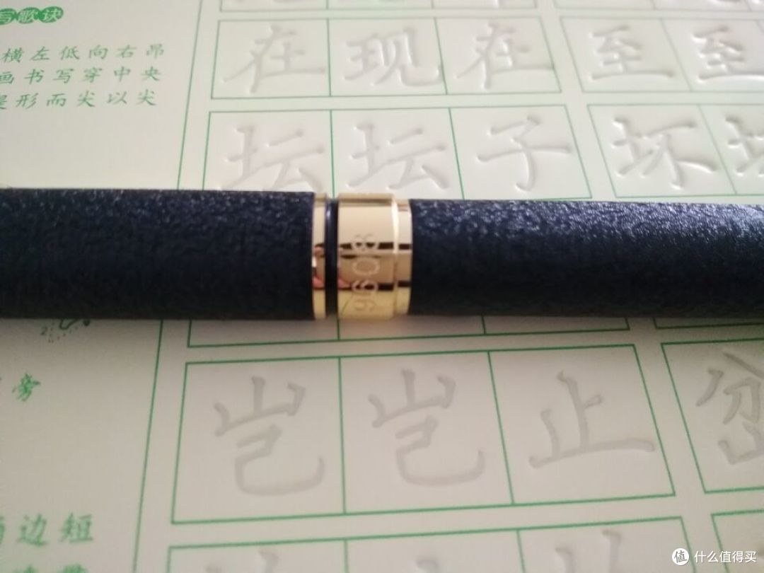 笔尖上的生活——英雄钢笔开箱简评