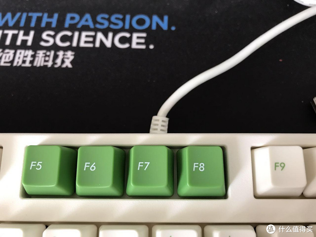 你好毒——FILCO 斐尔可 FKBN87MRL/EWG2 87圣手二代 机械键盘 奶白色绿键帽 红轴 开箱晒物