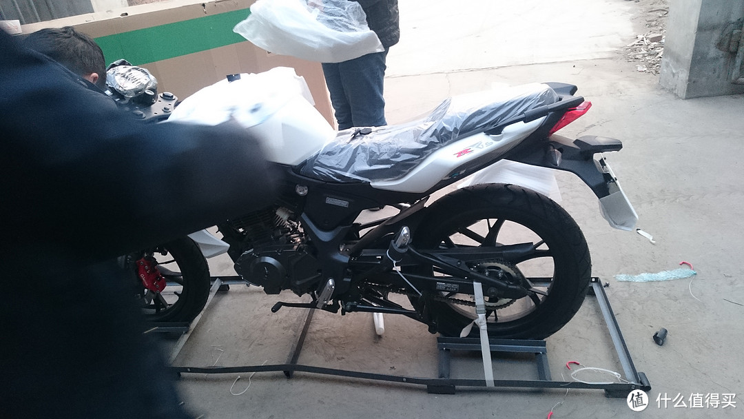 震惊！Benelli 贝纳利蓝宝龙BN302欧版摩托车 提车使用感受