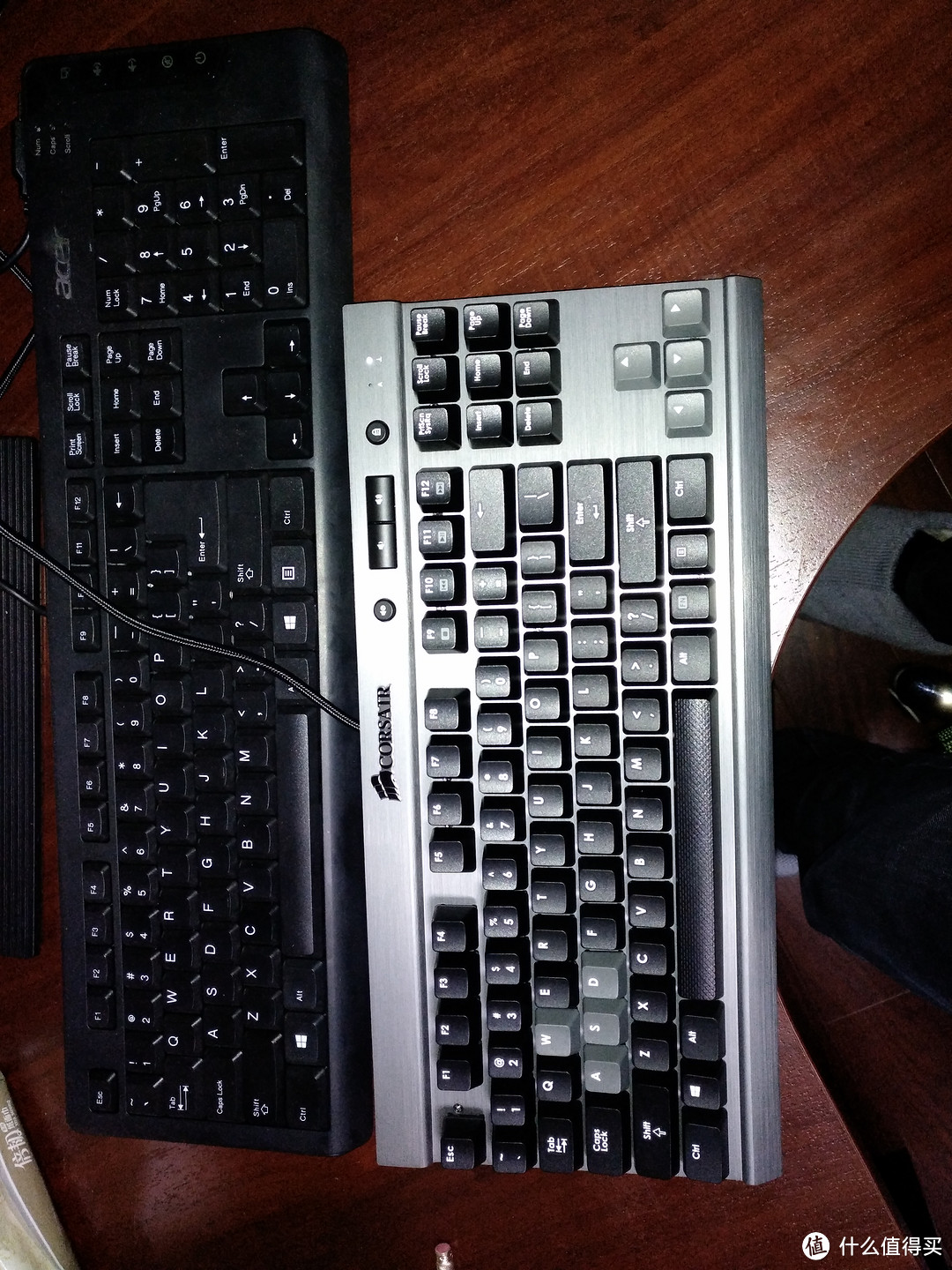 我又入了机械键盘的坑，啥时能跳出来啊：CORSAIR 美商海盗船 Vengeance K65 机械键盘 红轴