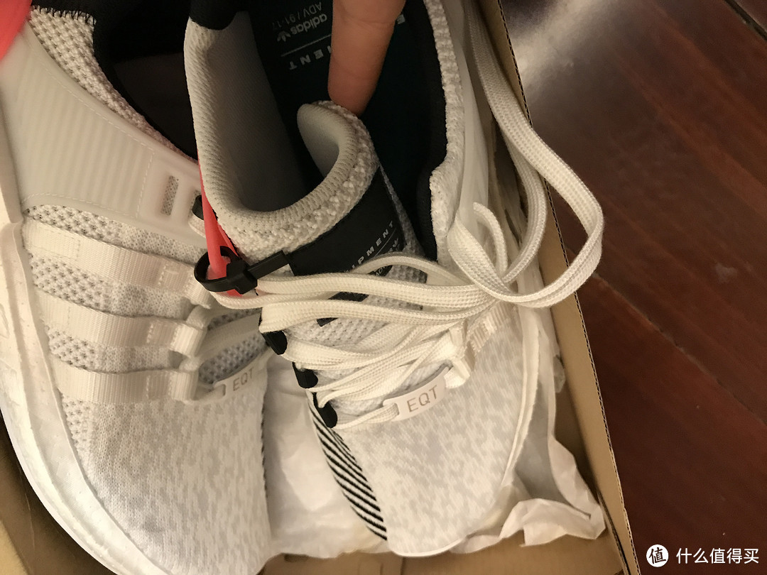 我最爱白粉：adidas 阿迪达斯 EQT Support 93/17 Boost 复古跑鞋 阴阳白粉 开箱