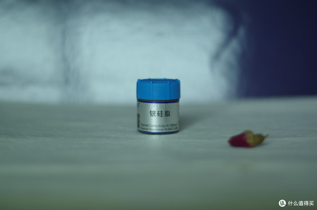 摄影小白上手国产定焦50  简单评测凤凰50定1.8PK口的素质