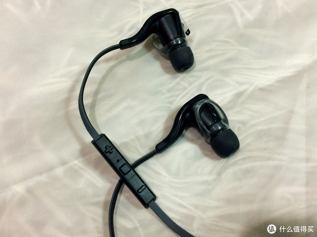 plantronics 缤特力 Backbeat GO2无线蓝牙耳机简单开箱