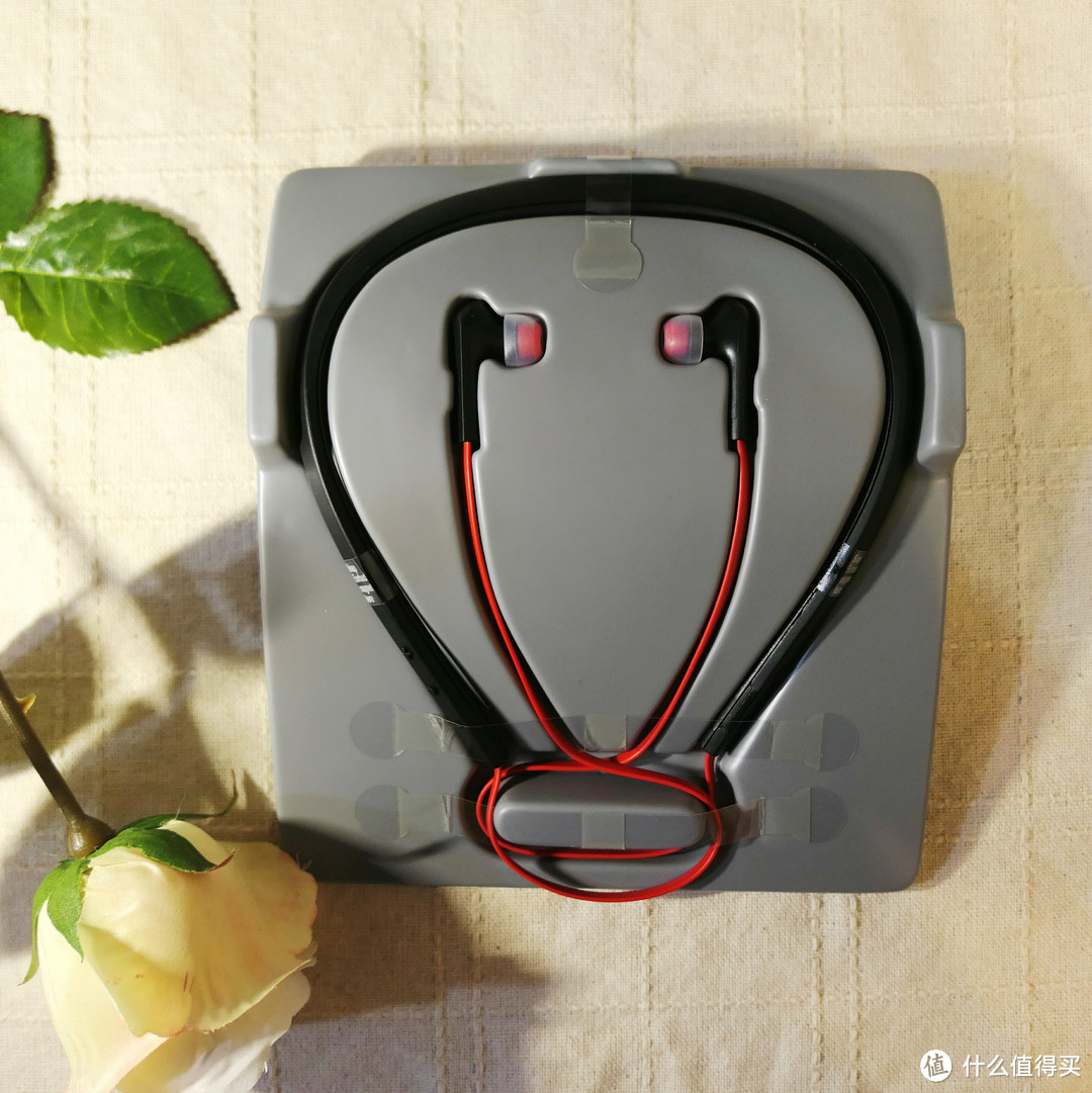 佩戴舒适 续航给力：Jabra 捷波朗 Halo Smart 悦行蓝牙耳机 开箱体验