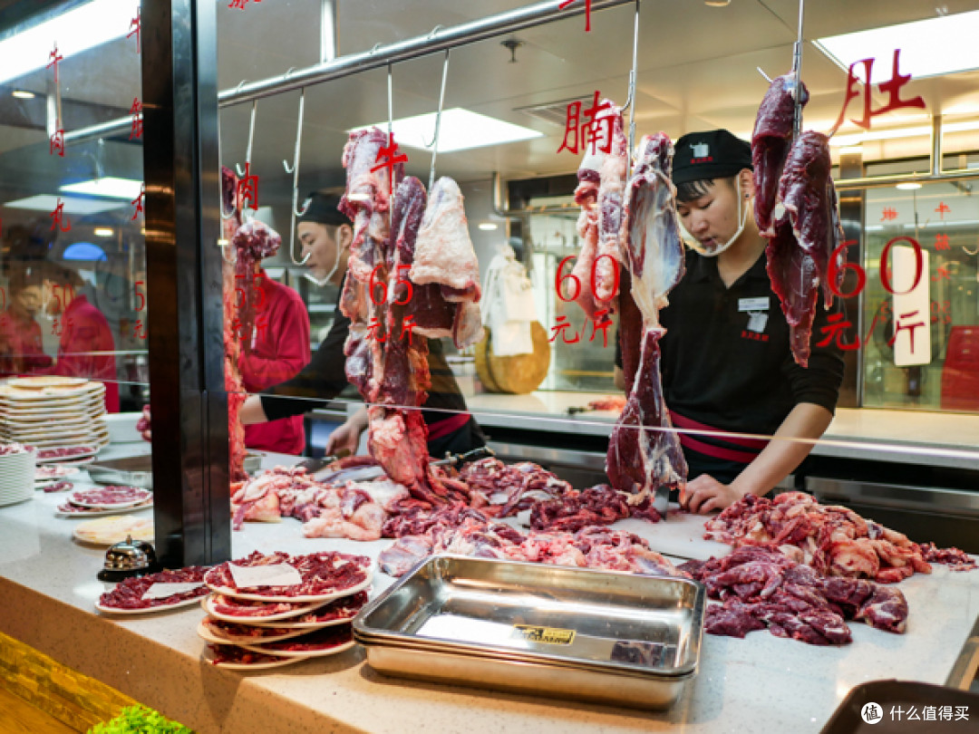 奇怪！这家只吃牛肉还一点都不辣的店，我们竟给出了高分！
