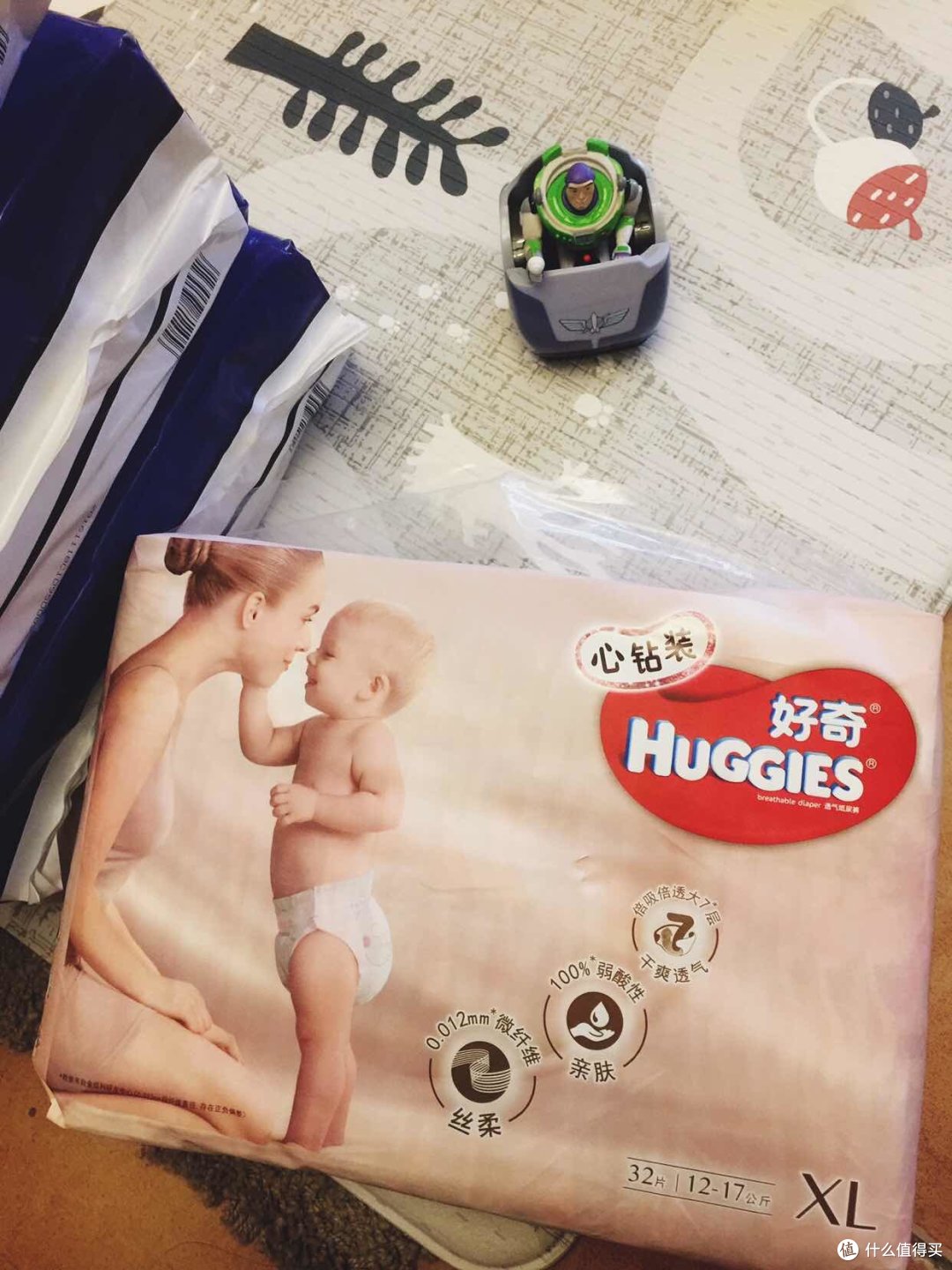 HUGGIES 好奇 心钻装与纸尿裤中的爱马仕大王天使的对比来了