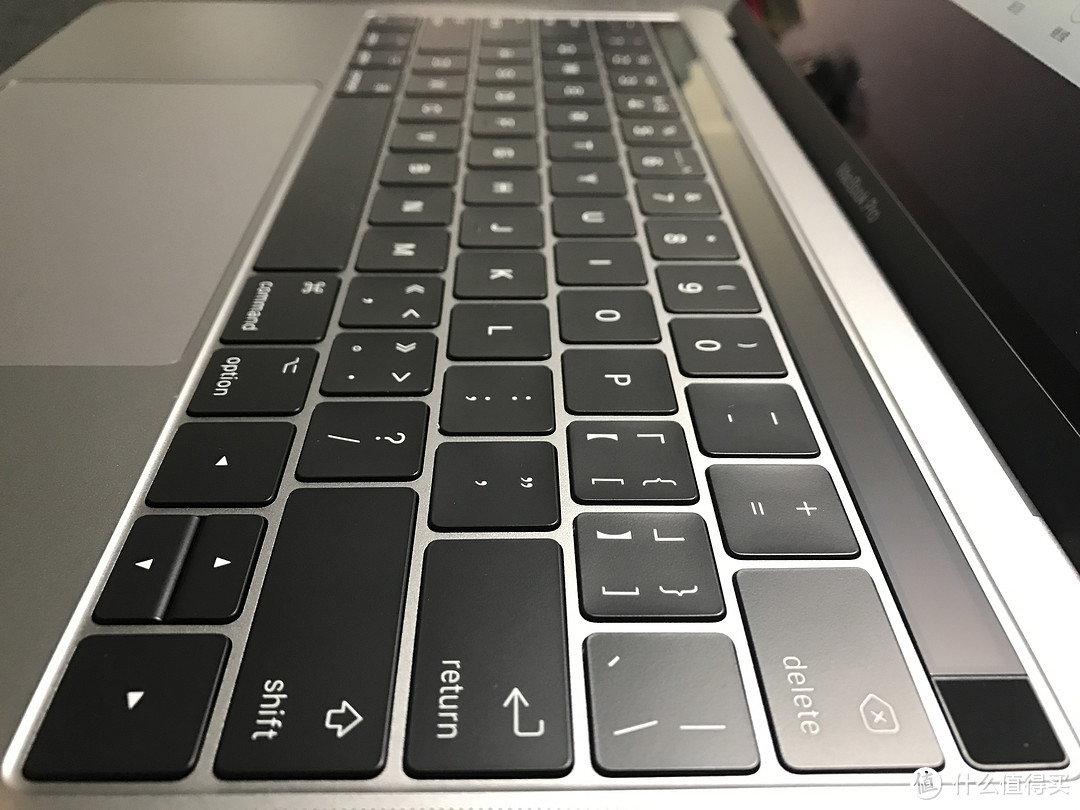 #原创新人# Apple 苹果 MacBook Pro 13.3英寸TouchBar笔记本电脑 叨逼开箱