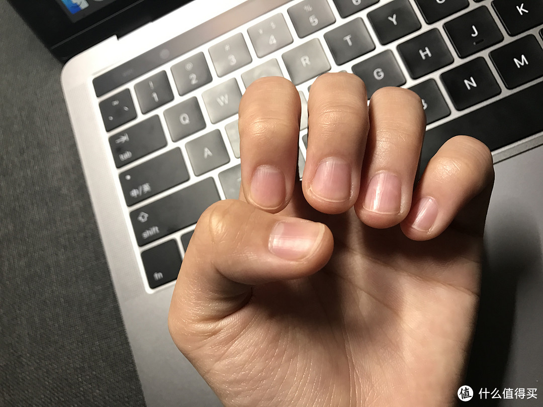 #原创新人# Apple 苹果 MacBook Pro 13.3英寸TouchBar笔记本电脑 叨逼开箱