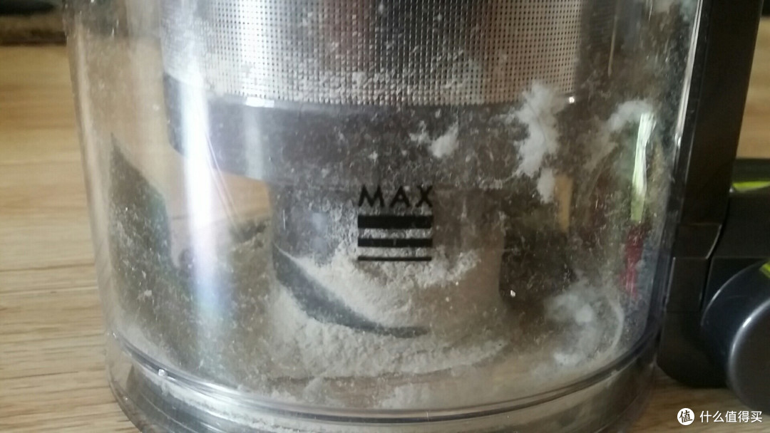 拔草戴森 V8 Fluffy 手持吸尘器开箱体验