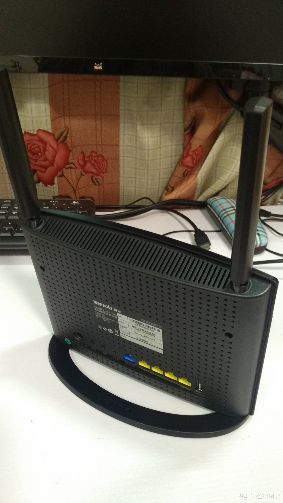 Tenda 腾达 AC9 1200M 11AC 路由器开箱，4型号对比