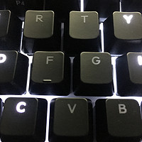 酷冷 极光V2 白光 机械键盘使用感受(手感|做工|分量|设计)