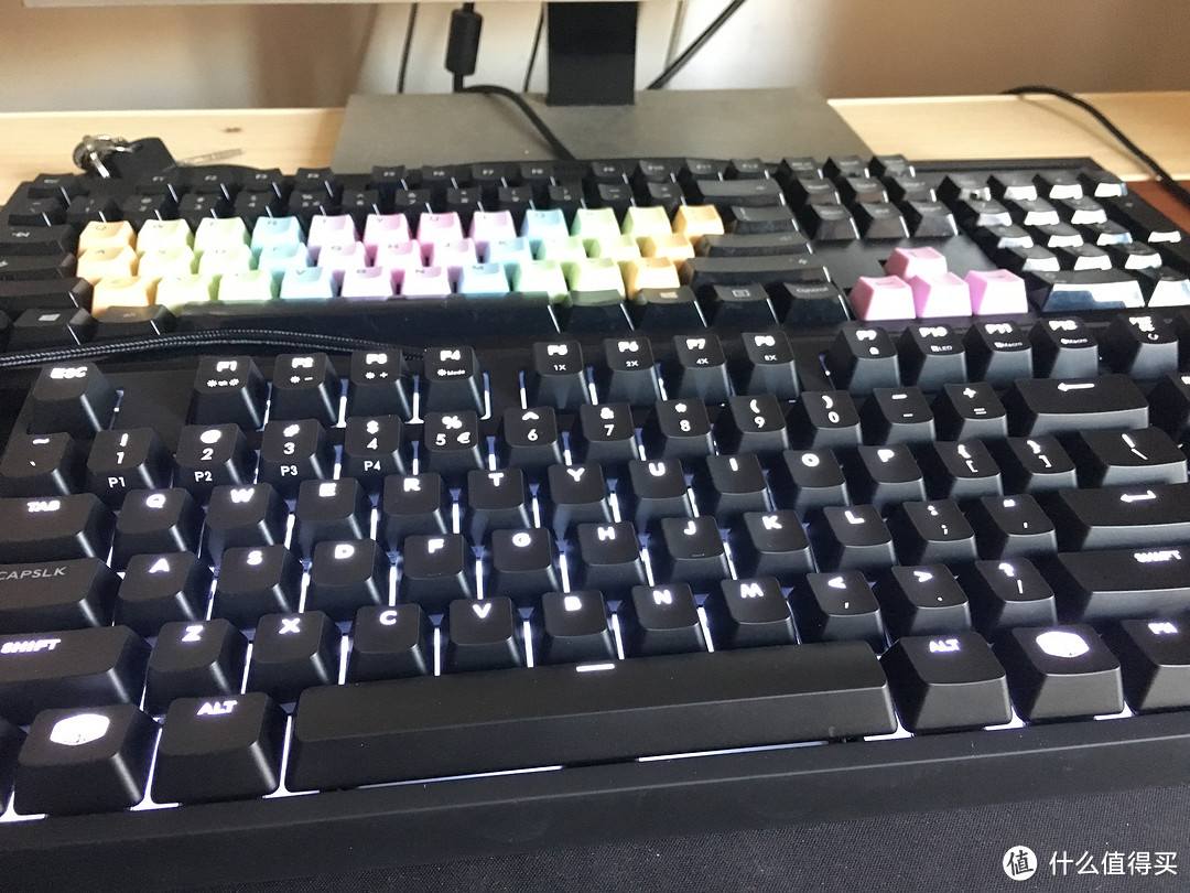 酷冷 极光V2 白光 机械键盘 开箱