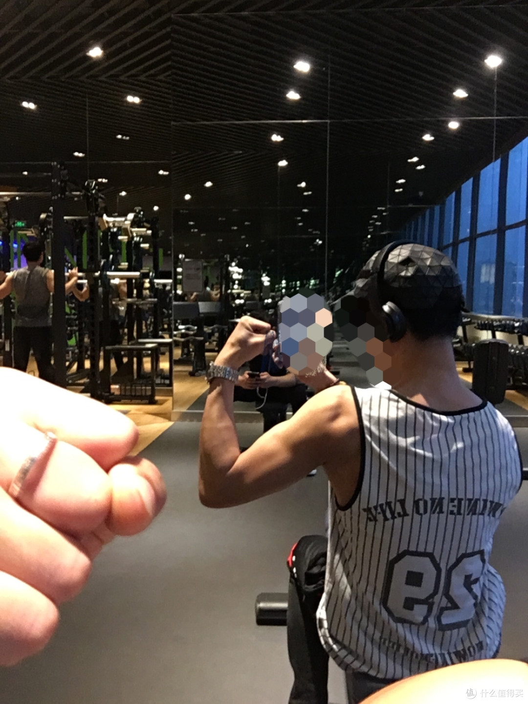 一个大二狗的轻奢宿舍桌面&EDC