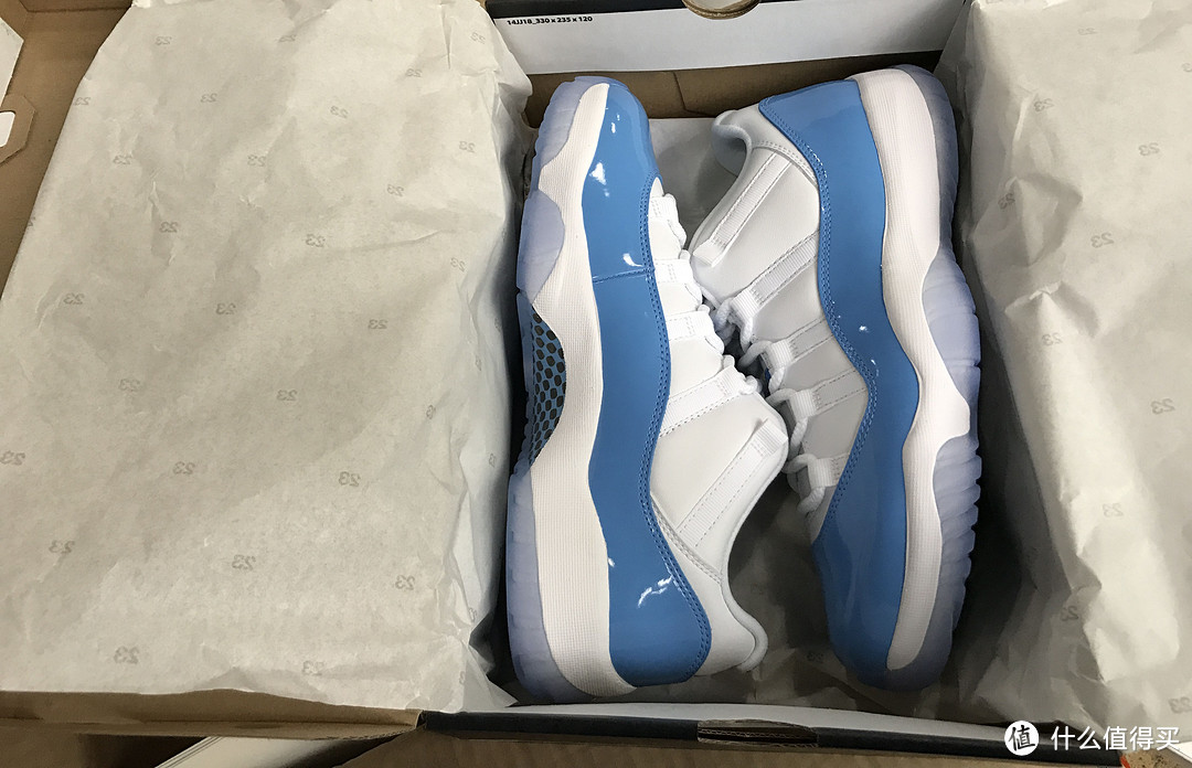 买个经典的情怀， AIR JORDAN 11 RETRO LOW 'UNIVERSITY BLUE' 晒单